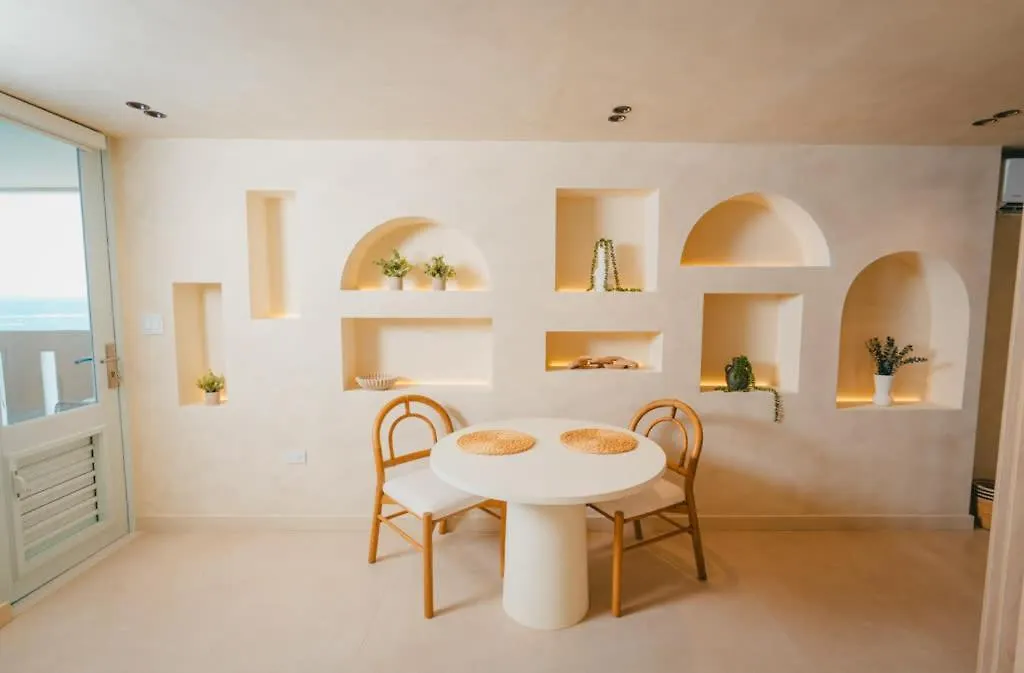 Ocean Breeze Sub-Penthouse Apartment San Juan